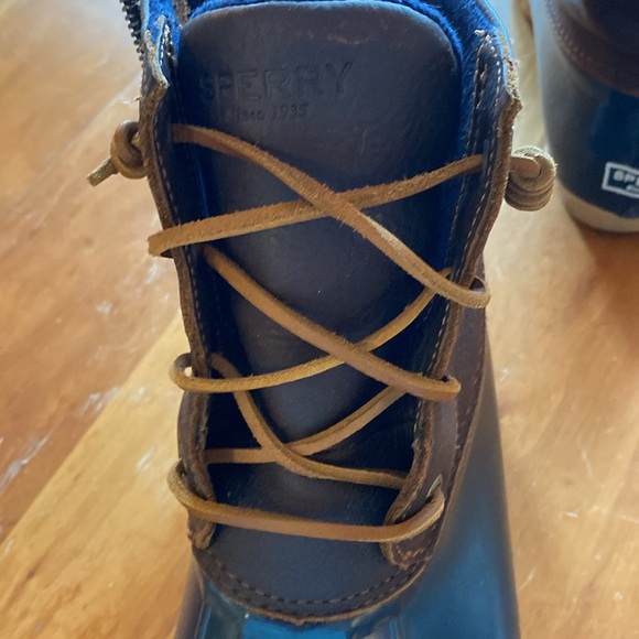 Women’s Sperry Duck boots.  Size 11. - Picture 3 of 6